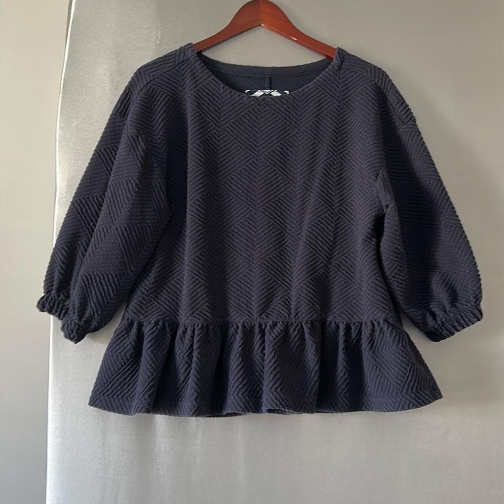 Maeve/Anthropologie navy peplum top